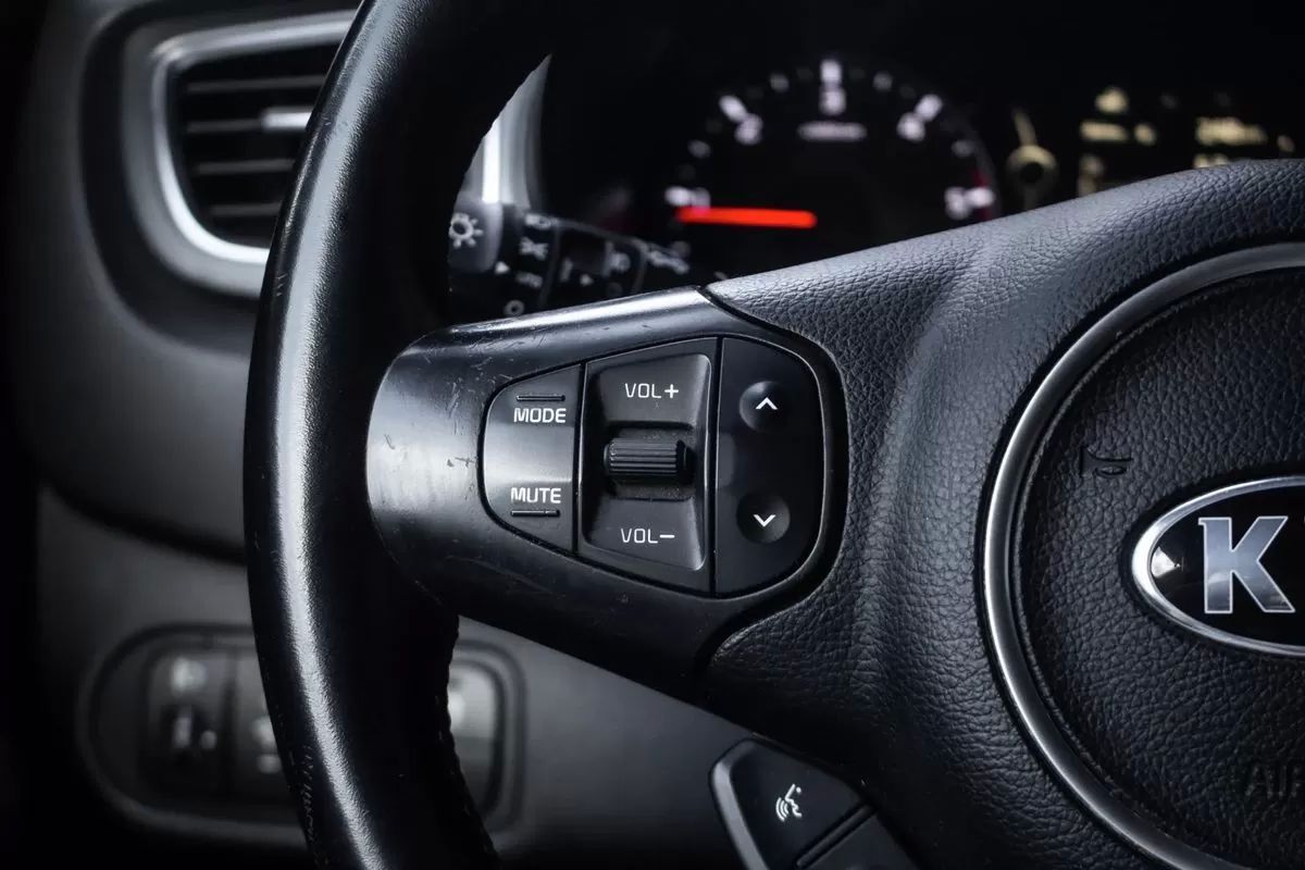kia-carens-2015-diesel-1685cc
