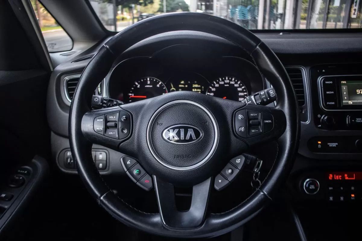 kia-carens-2015-diesel-1685cc