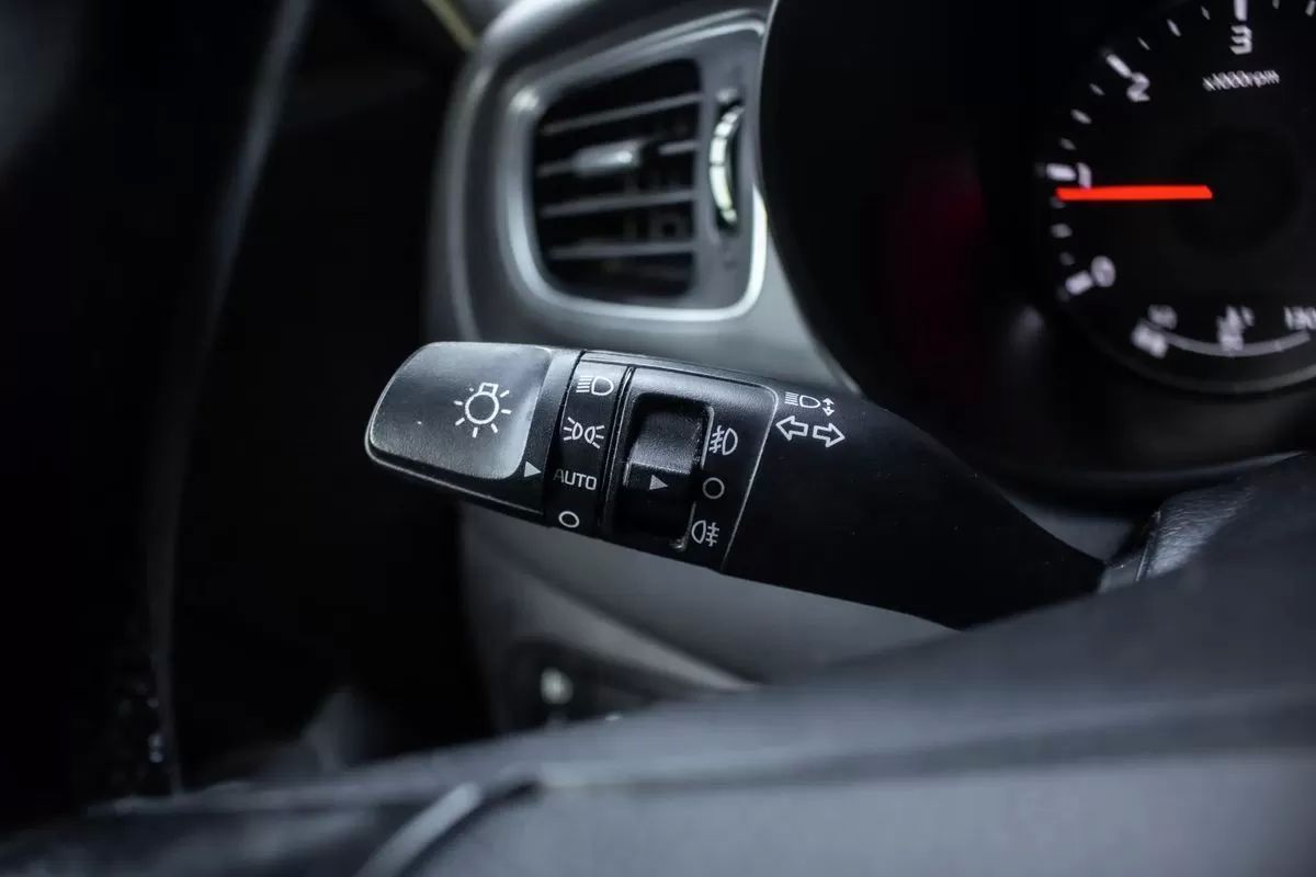 kia-carens-2015-diesel-1685cc