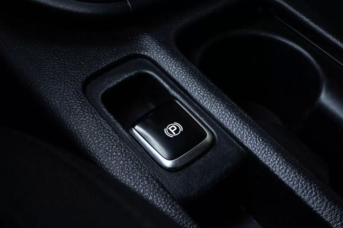 kia-carens-2015-diesel-1685cc