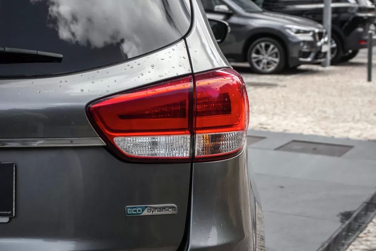 kia-carens-2015-diesel-1685cc