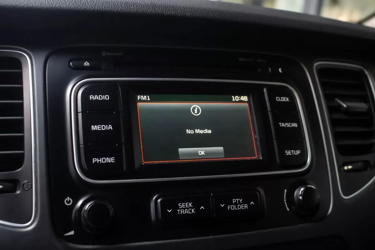 kia-carens-2015-diesel-1685cc