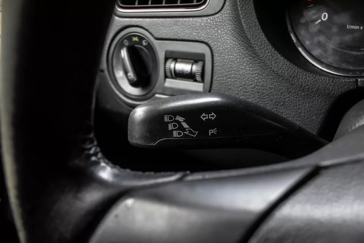 volkswagen-polo-2011-gasolina-1198cc