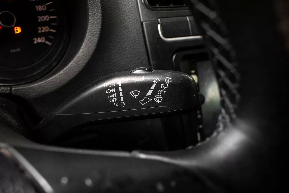 volkswagen-polo-2011-gasolina-1198cc