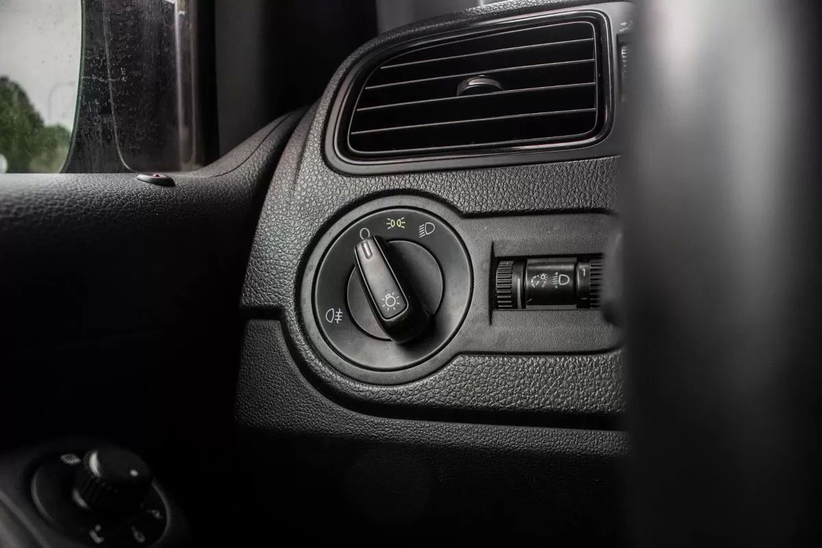 volkswagen-polo-2011-gasolina-1198cc
