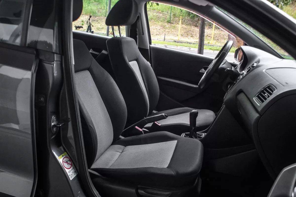 volkswagen-polo-2011-gasolina-1198cc