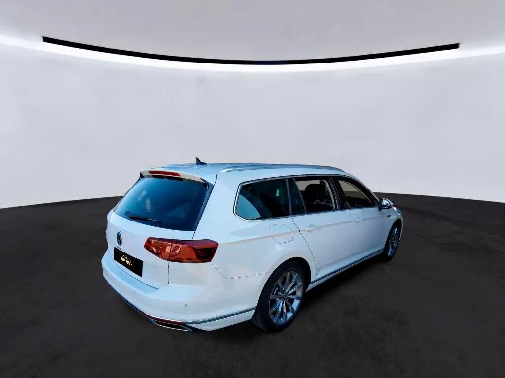 volkswagen-passat-variant-2021-hibrido-1395cc