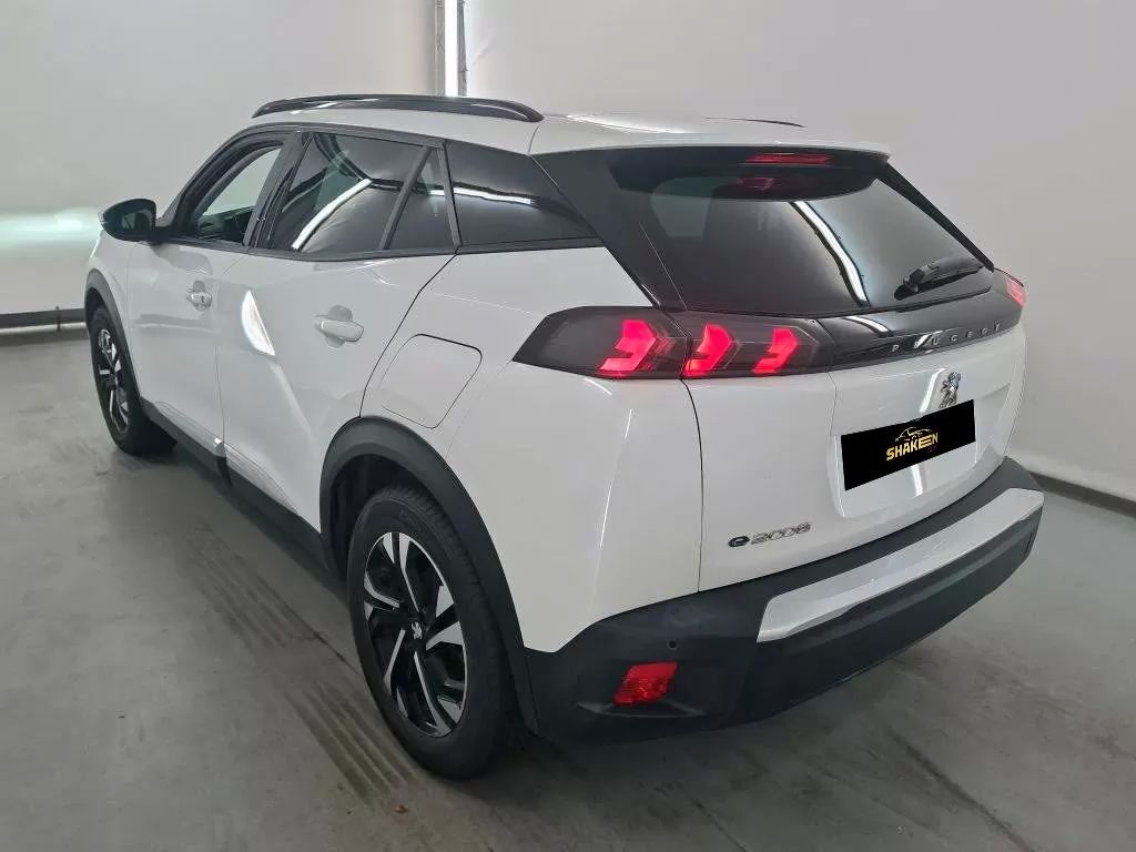 peugeot-e-2008-2021-eletrico-0cc