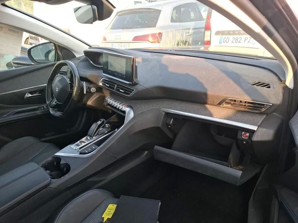 peugeot-3008-2022-hibrido-1598cc