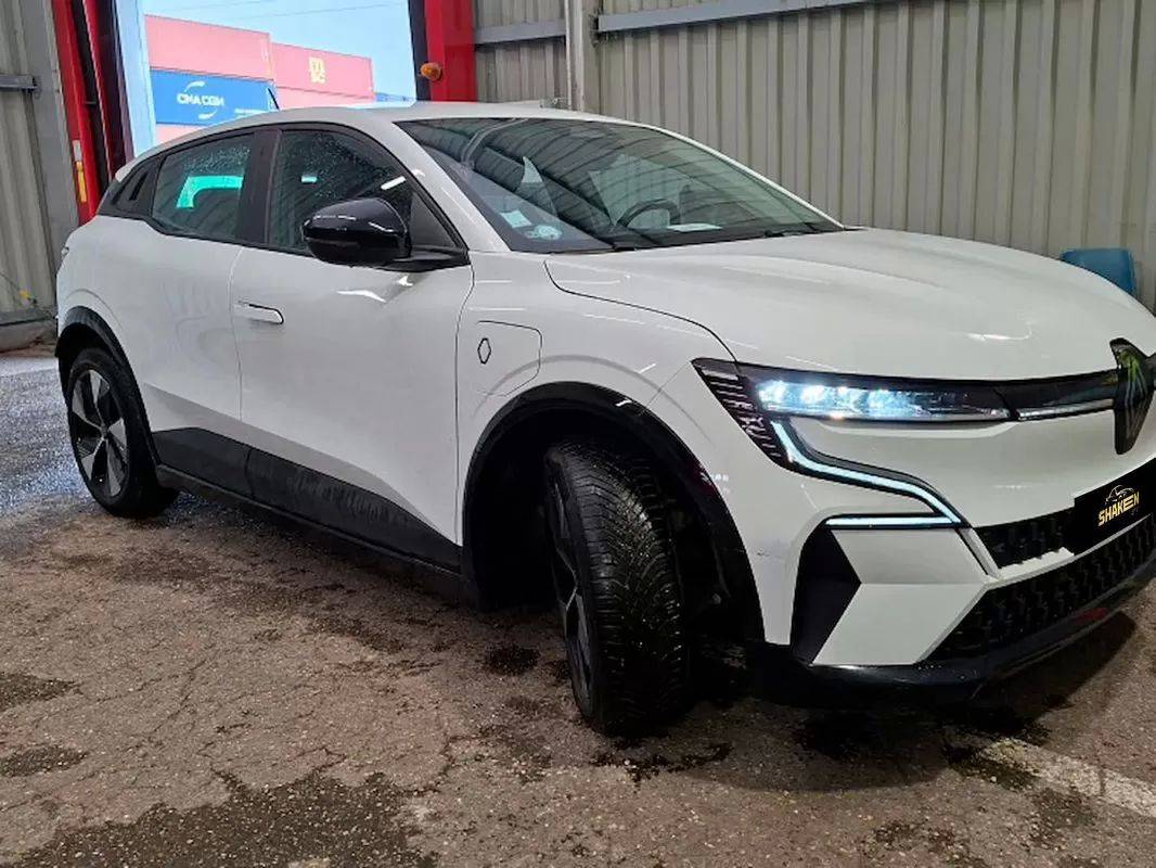 renault-megane-e-tech-2022-eletrico-0cc