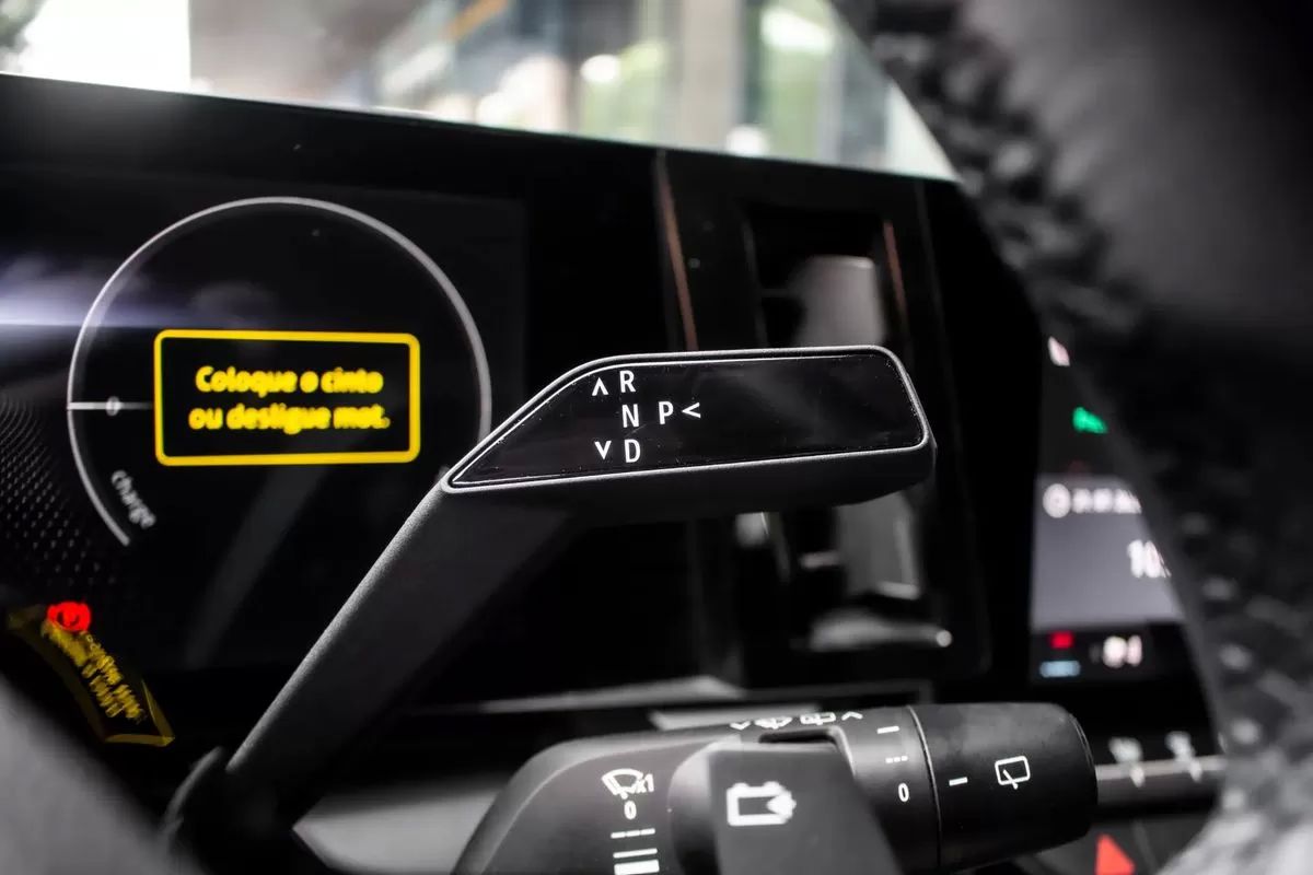 renault-megane-e-tech-2022-eletrico-0cc