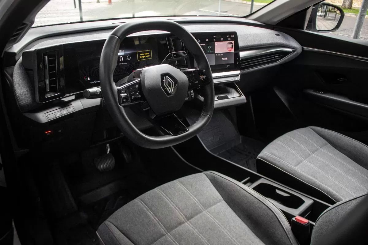renault-megane-e-tech-2022-eletrico-0cc