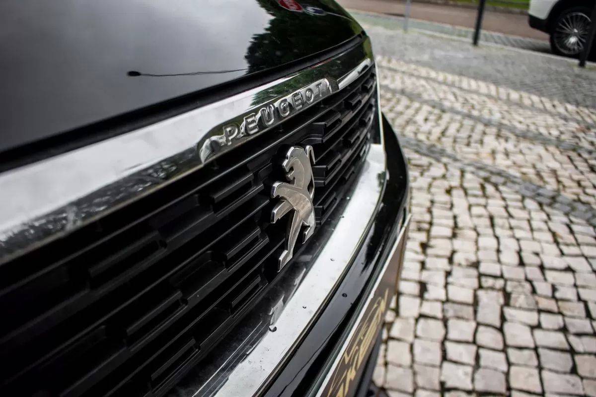 peugeot-308-sw-2019-diesel-1499cc