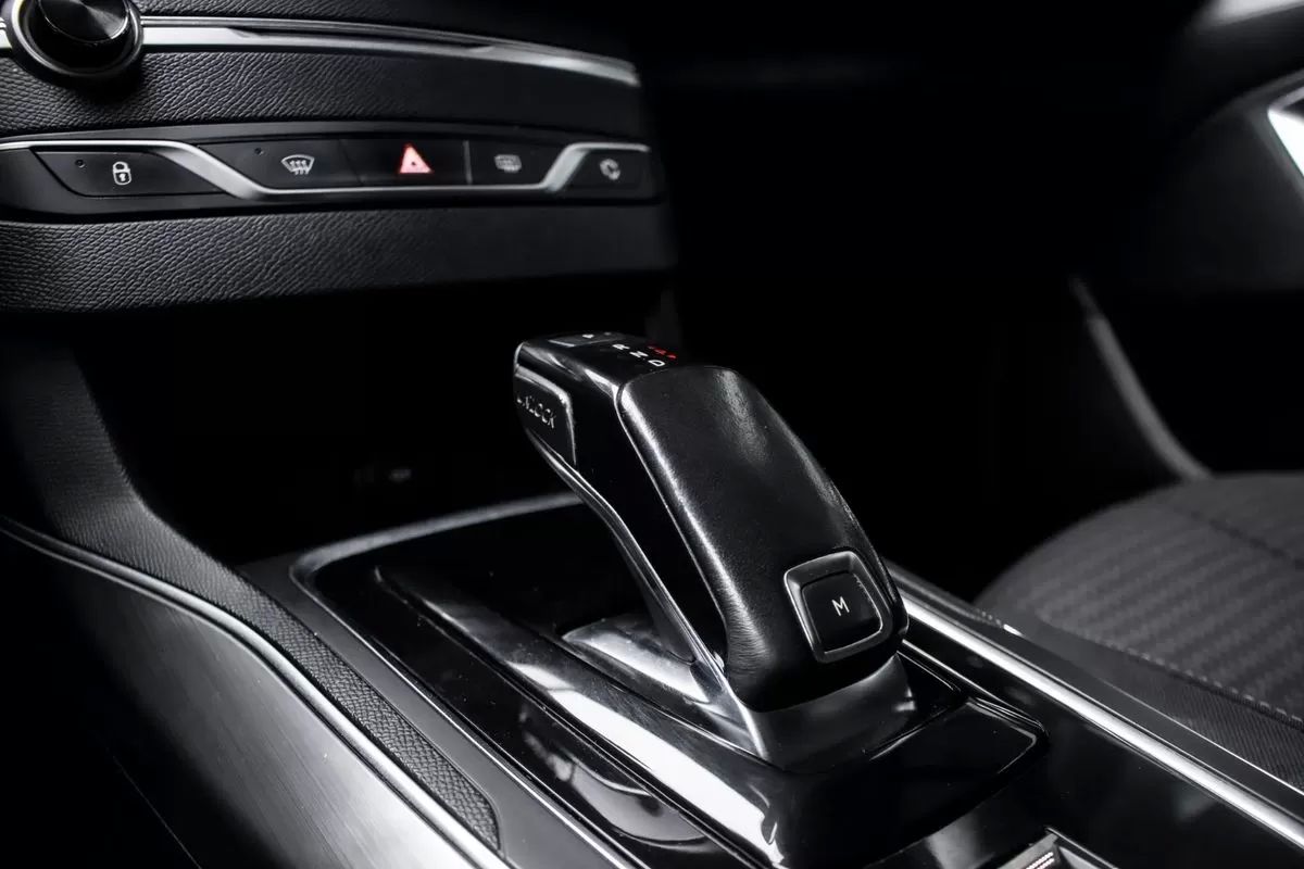 peugeot-308-sw-2019-diesel-1499cc