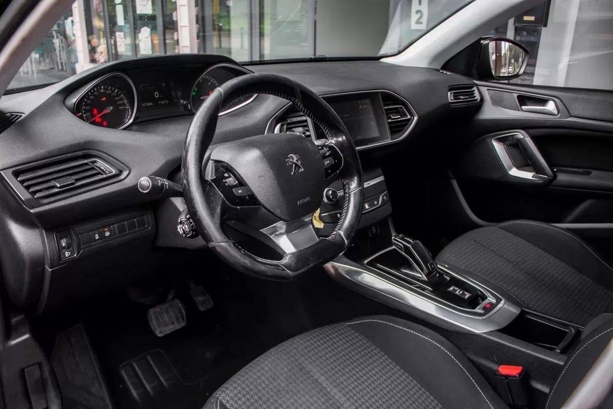 peugeot-308-sw-2019-diesel-1499cc