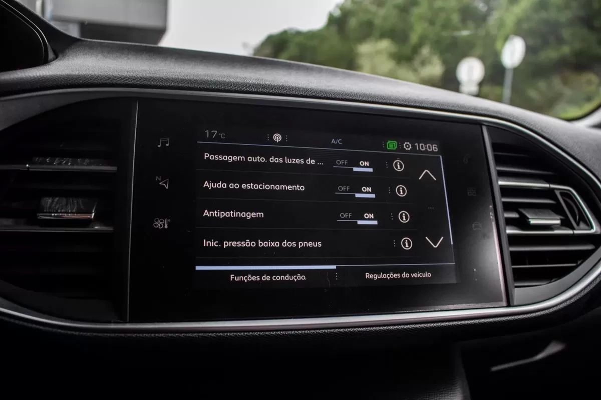 peugeot-308-sw-2019-diesel-1499cc