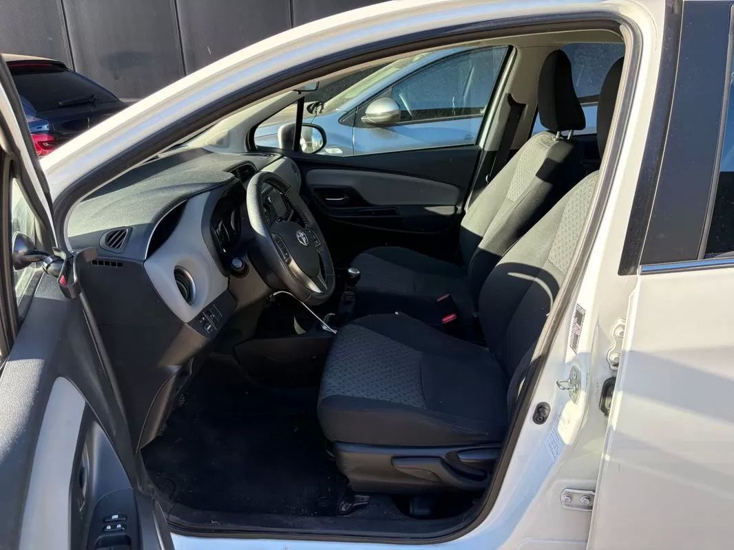 toyota-yaris-2014-gasolina-1329cc