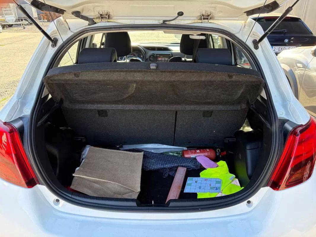 toyota-yaris-2014-gasolina-1329cc