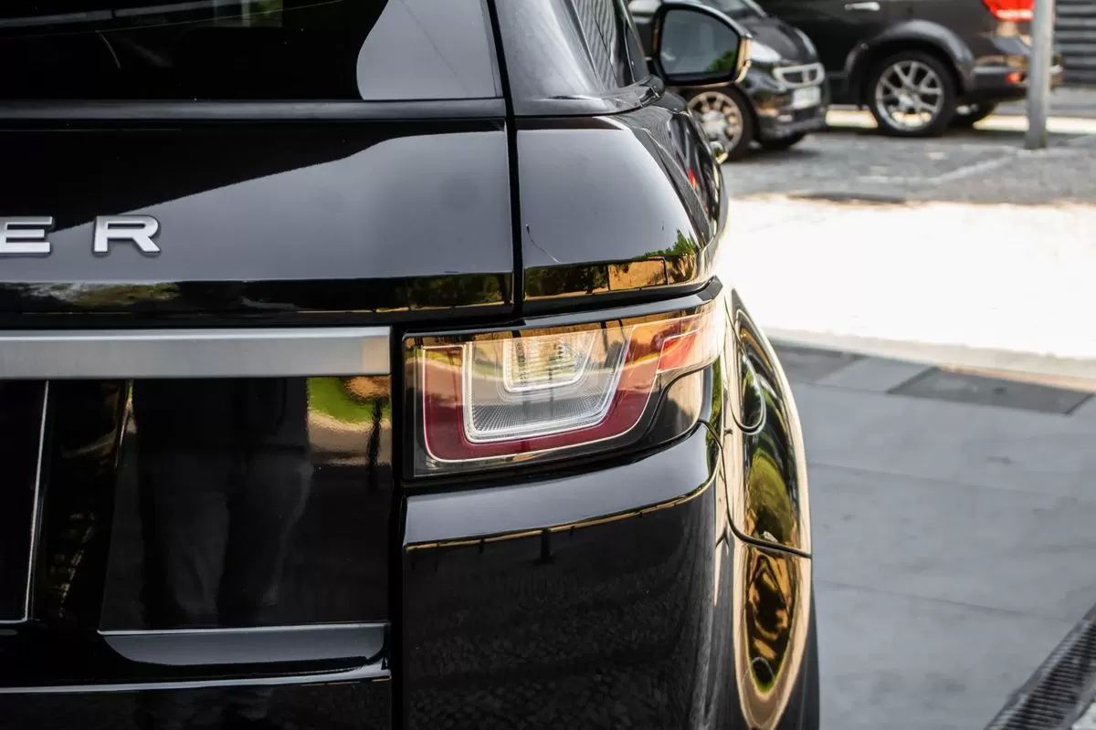 land-rover-range-rover-evoque-2017-diesel-1999cc