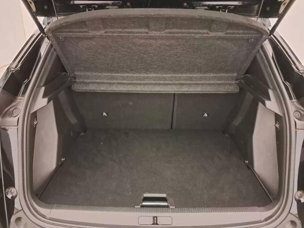 peugeot-2008-2022-diesel-1499cc