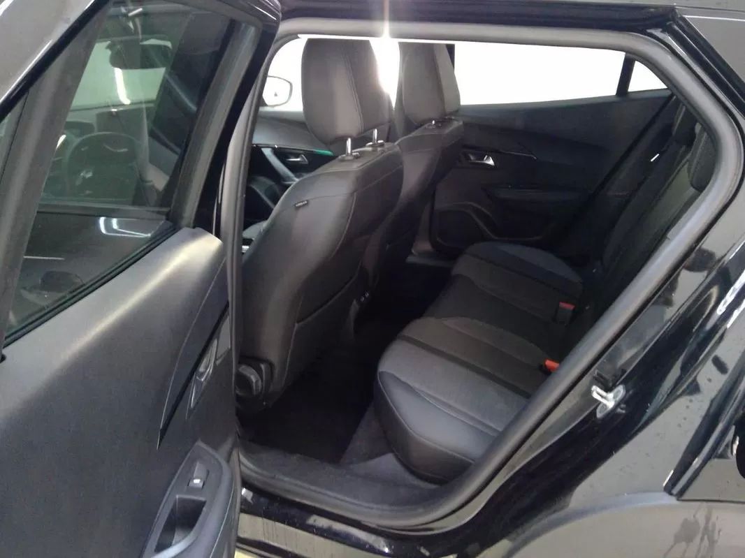 peugeot-e-2008-2021-eletrico-0cc