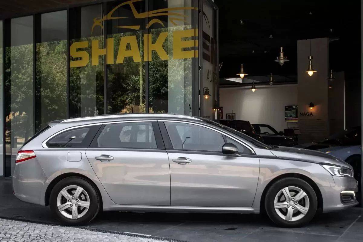 peugeot-508-sw-2015-diesel-1560cc
