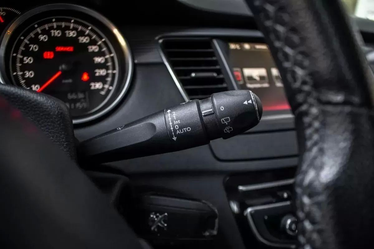peugeot-508-sw-2015-diesel-1560cc