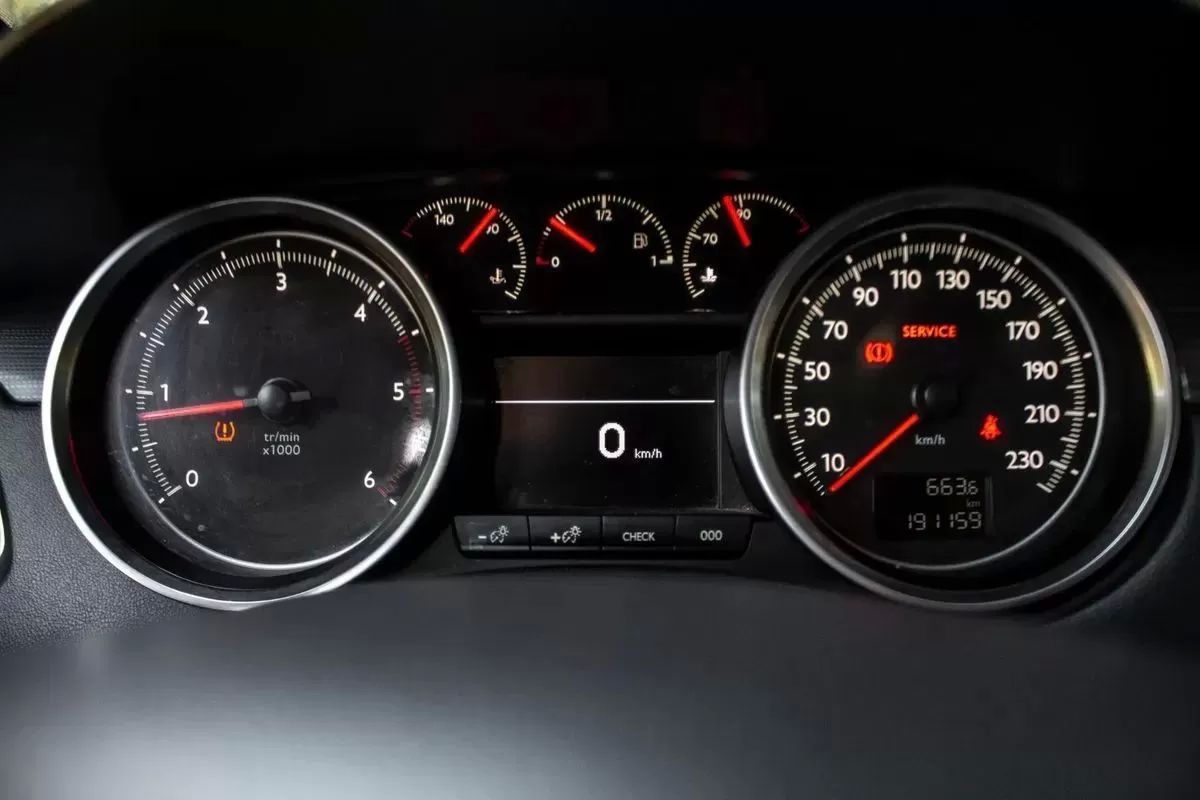 peugeot-508-sw-2015-diesel-1560cc