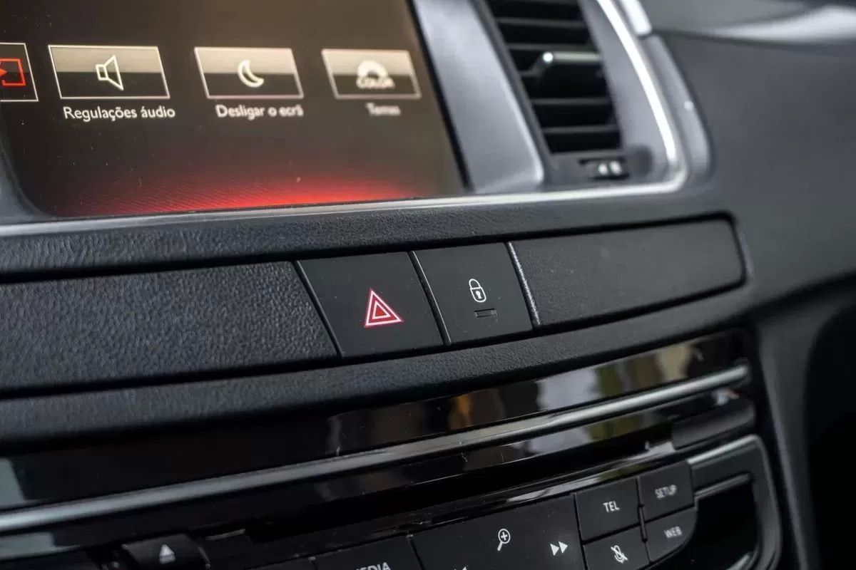 peugeot-508-sw-2015-diesel-1560cc