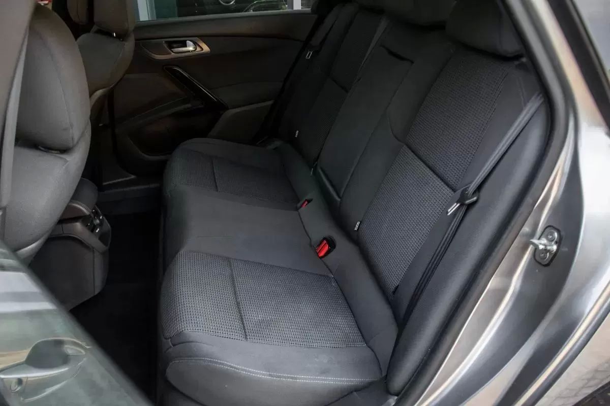 peugeot-508-sw-2015-diesel-1560cc