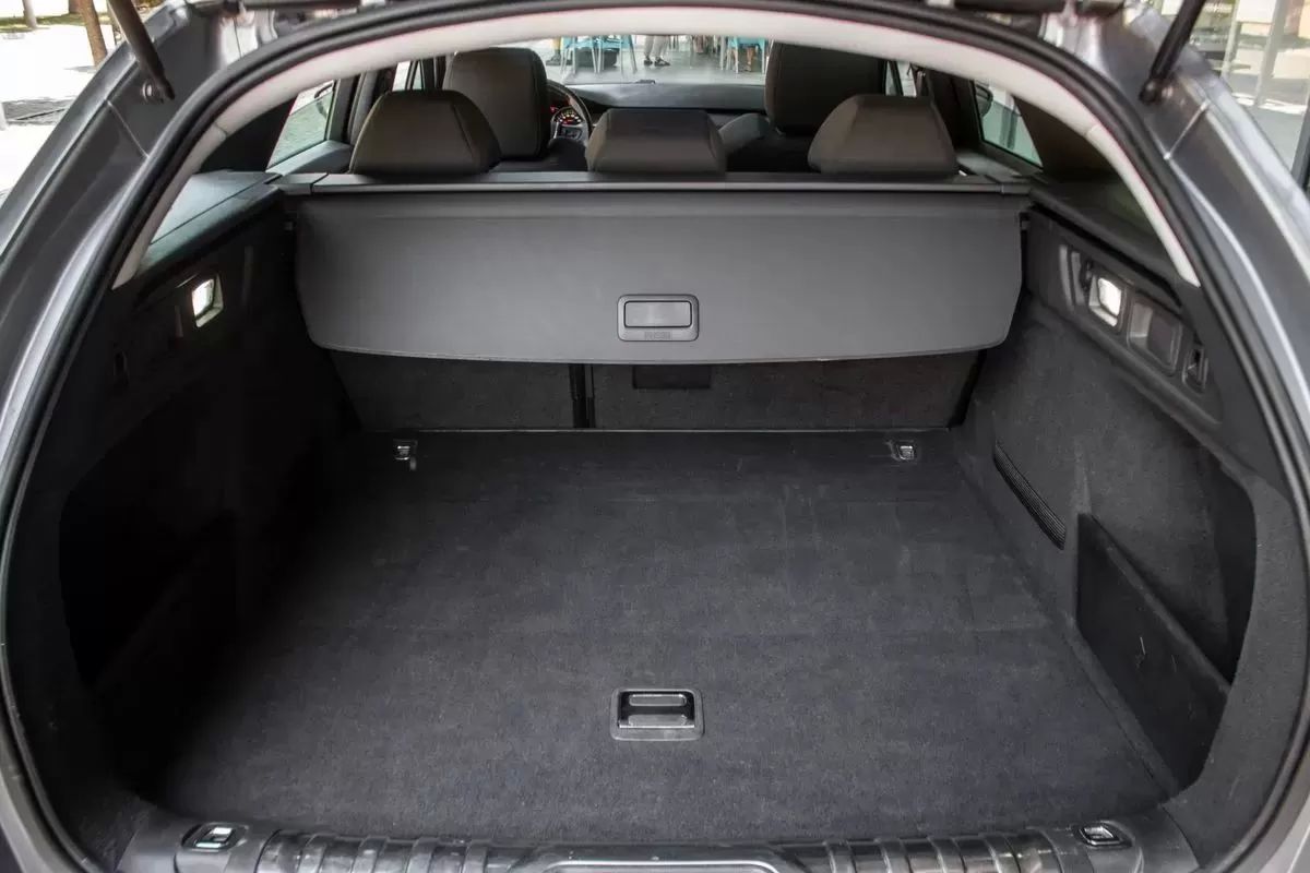 peugeot-508-sw-2015-diesel-1560cc