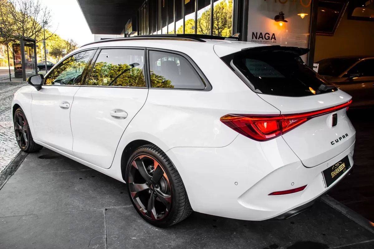 cupra-leon-sportstourer-2023-gasolina-1498cc