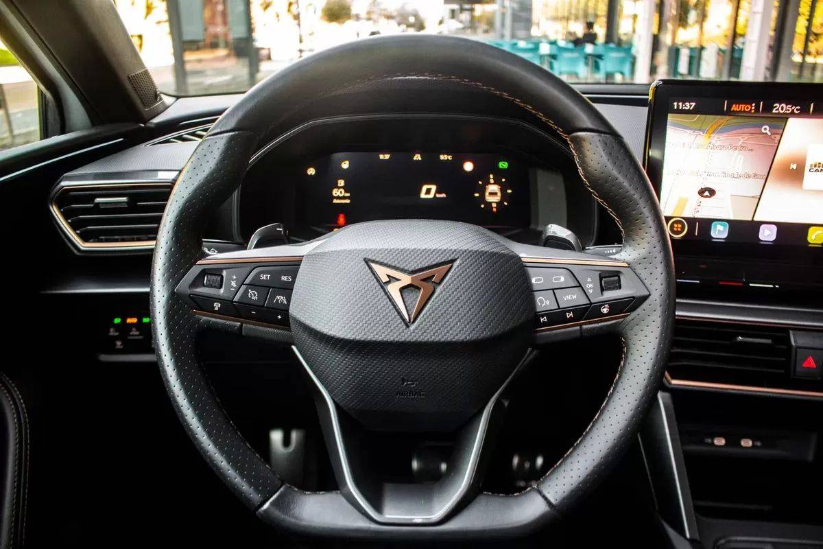 cupra-leon-sportstourer-2023-gasolina-1498cc