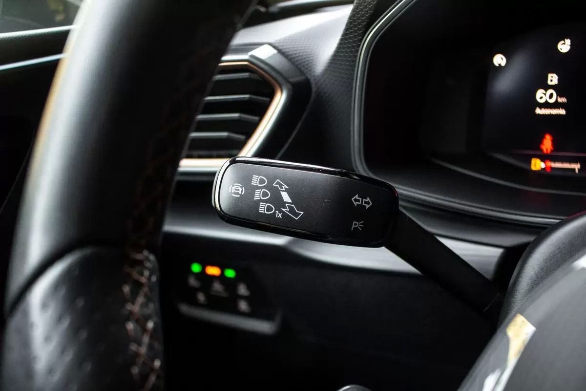 cupra-leon-sportstourer-2023-gasolina-1498cc