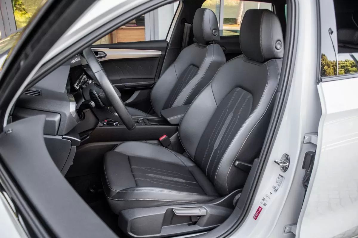 cupra-leon-sportstourer-2023-gasolina-1498cc