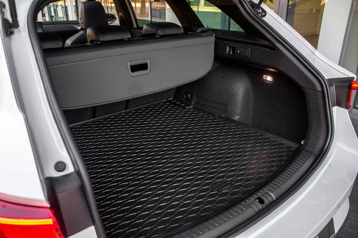 cupra-leon-sportstourer-2023-gasolina-1498cc