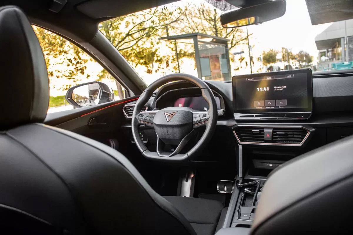 cupra-leon-sportstourer-2023-gasolina-1498cc