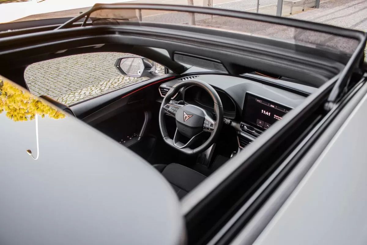 cupra-leon-sportstourer-2023-gasolina-1498cc