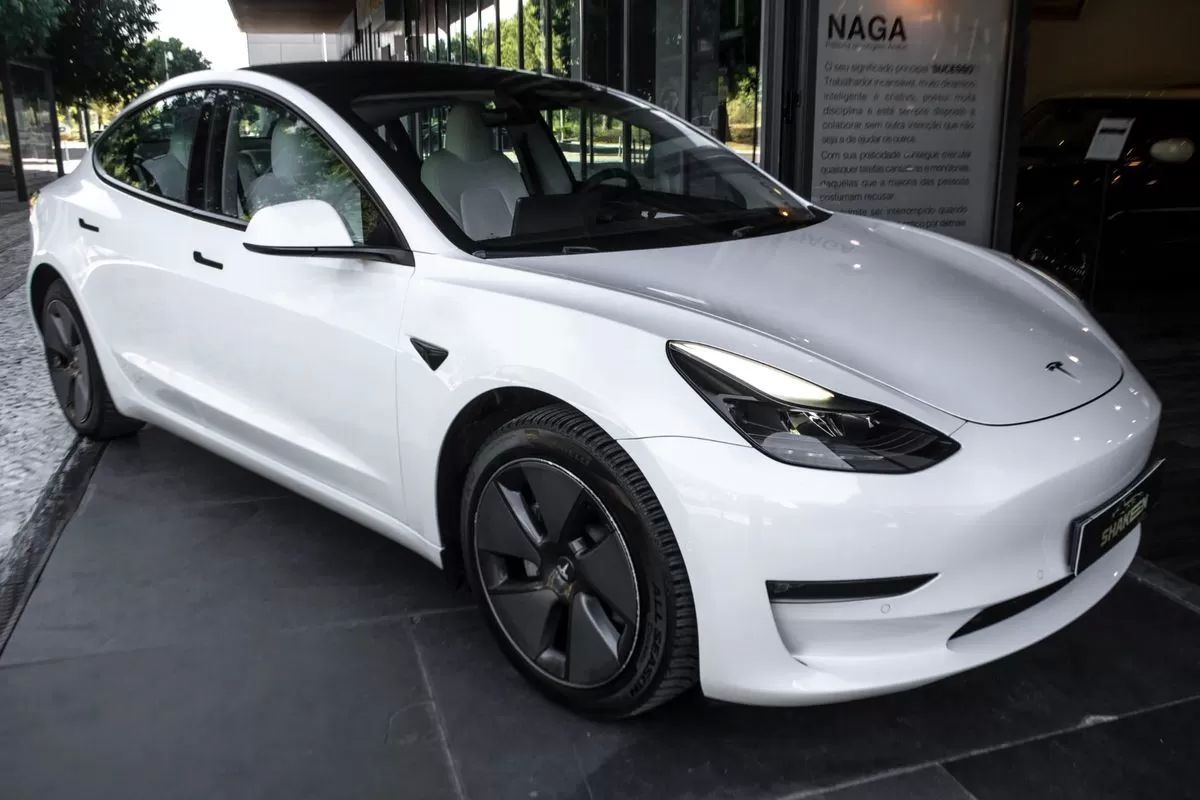 tesla-model-3-2021-eletrico-0cc
