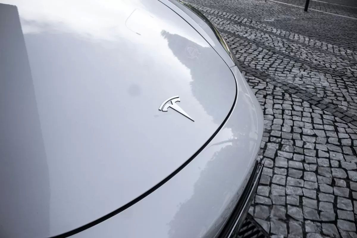 tesla-model-3-2021-eletrico-0cc