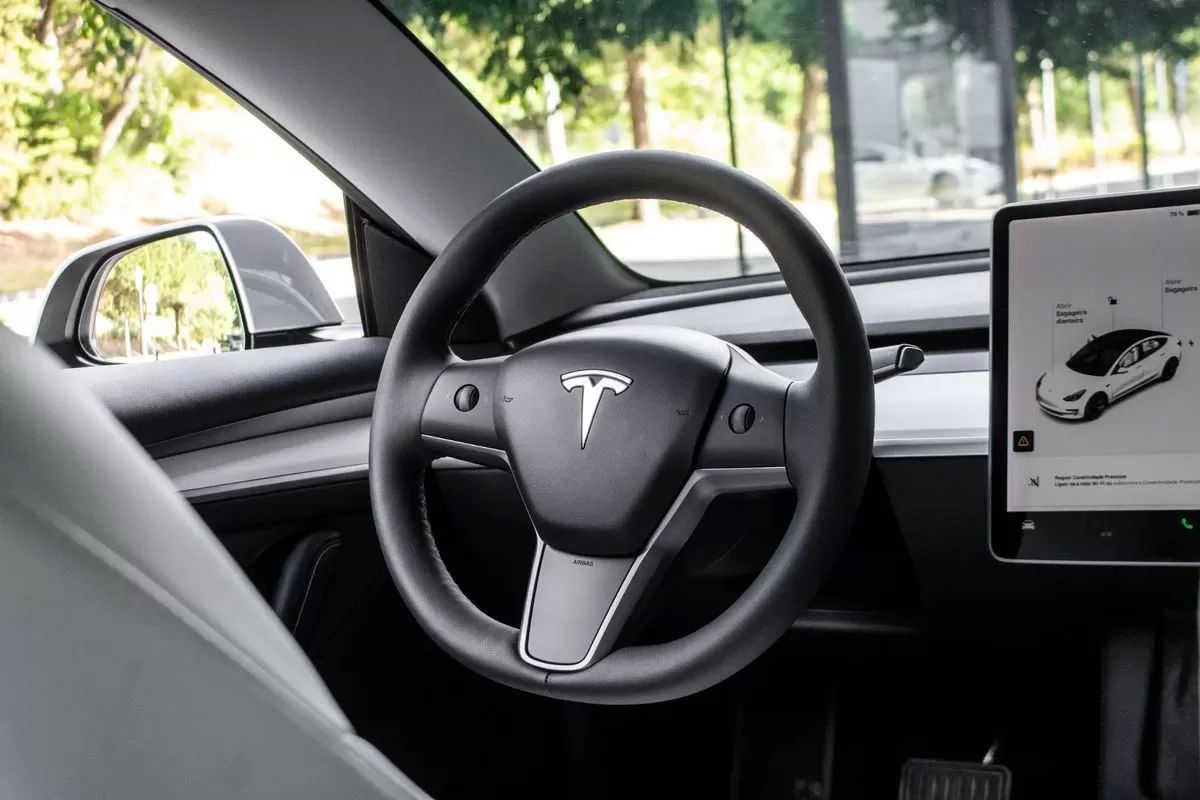 tesla-model-3-2021-eletrico-0cc