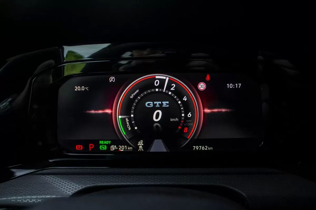 volkswagen-golf-2021-hibrido-1395cc