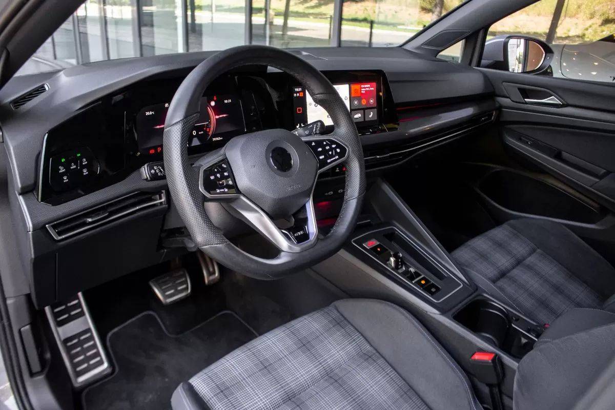 volkswagen-golf-2021-hibrido-1395cc