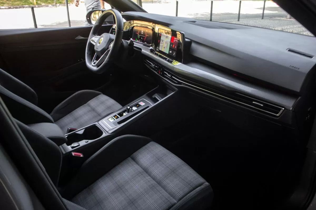 volkswagen-golf-2021-hibrido-1395cc