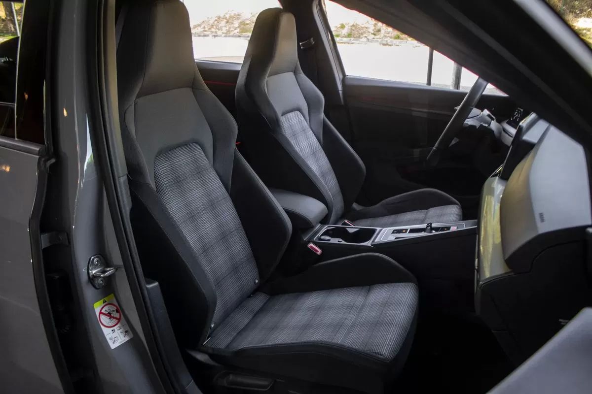 volkswagen-golf-2021-hibrido-1395cc