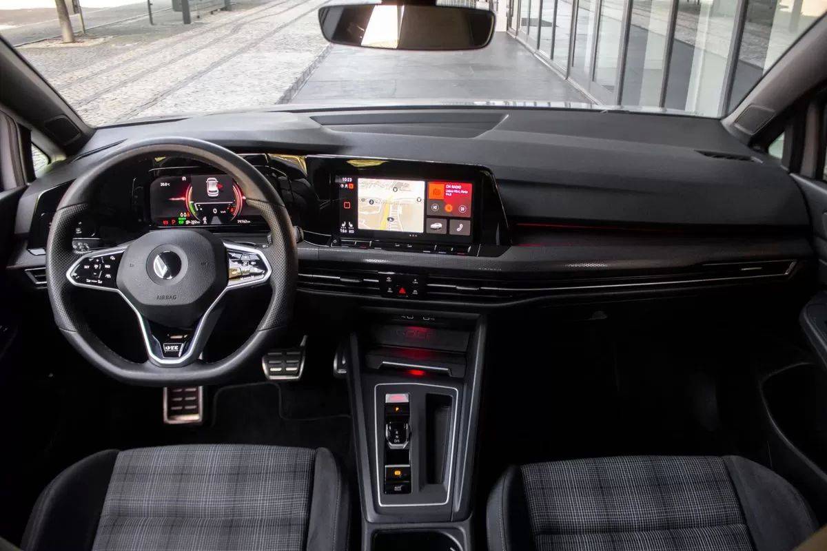 volkswagen-golf-2021-hibrido-1395cc