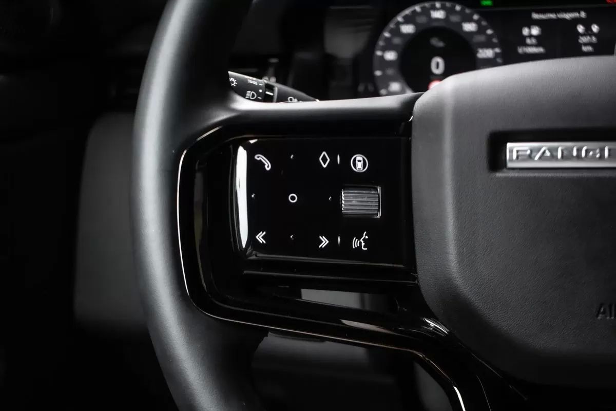 land-rover-range-rover-evoque-2025-hibrido-1498cc