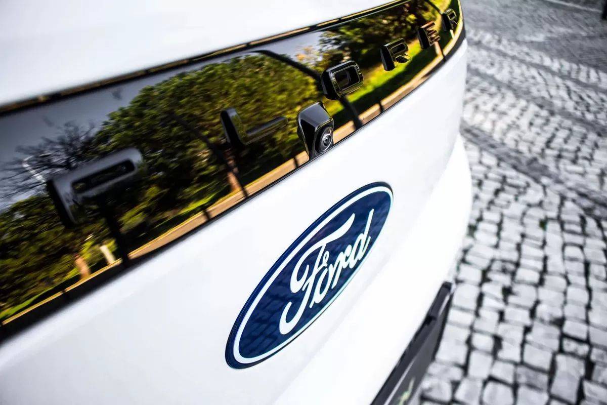 ford-explorer-2024-eletrico-0cc