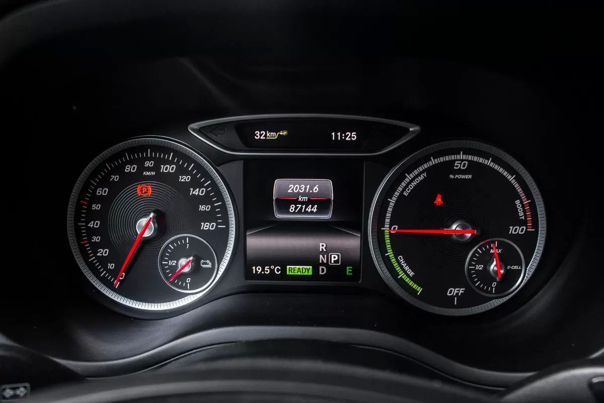 mercedes-benz-classe-b-2017-eletrico-200cc