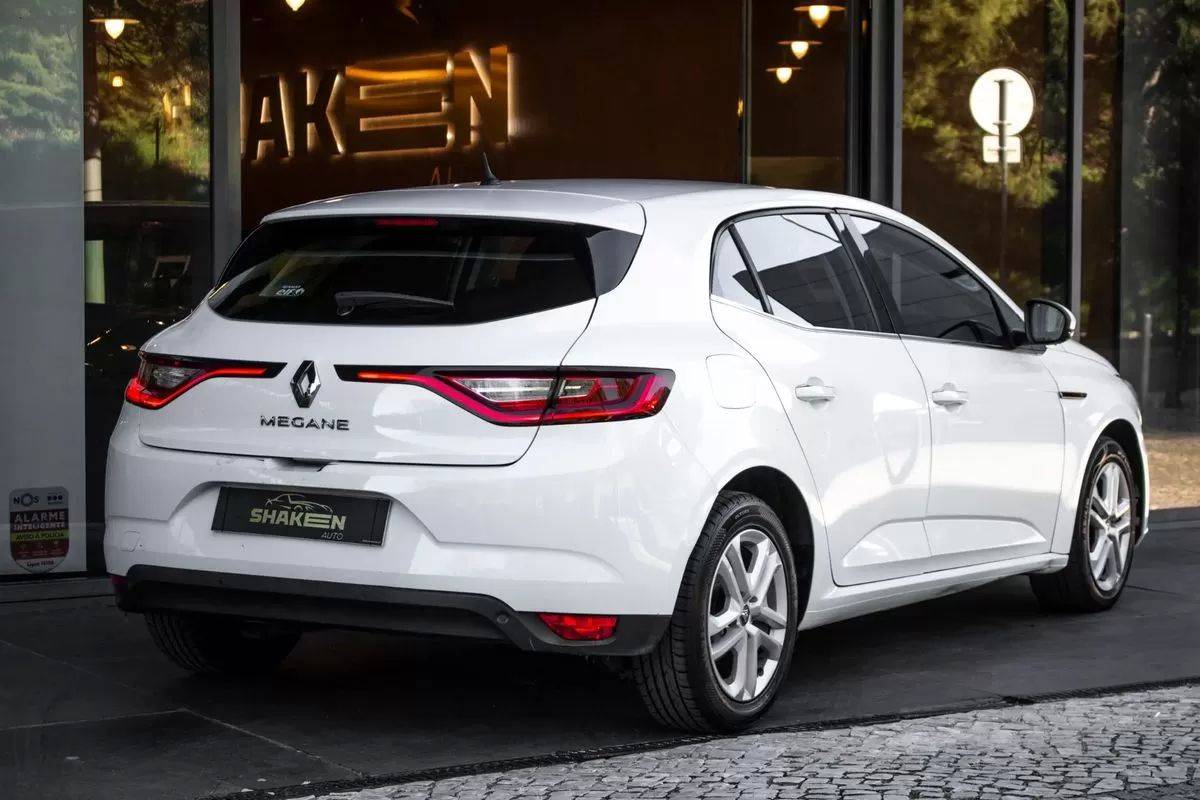 renault-megane-2019-diesel-1461cc